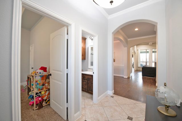 1208 Grayhawk Drive, Forney, TX 75126