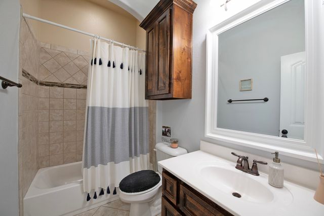 1208 Grayhawk Drive, Forney, TX 75126