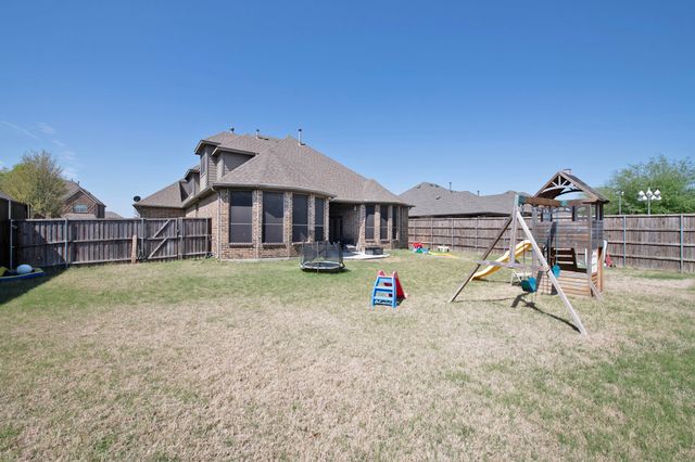 1208 Grayhawk Drive, Forney, TX 75126