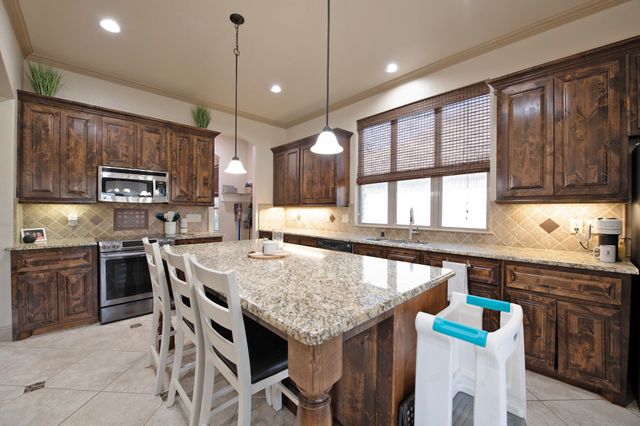 1208 Grayhawk Drive, Forney, TX 75126