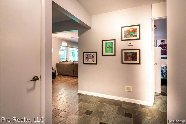 3975 Brookside Drive, Bloomfield Hills, MI 48302
