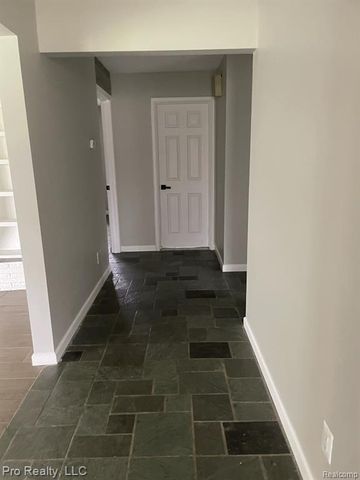 3975 Brookside Drive, Bloomfield Hills, MI 48302