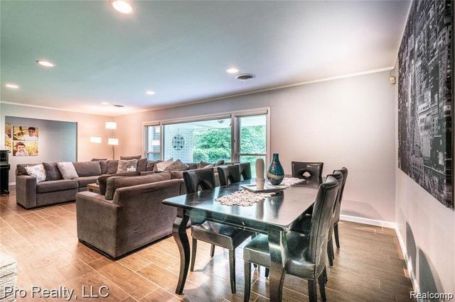 3975 Brookside Drive, Bloomfield Hills, MI 48302