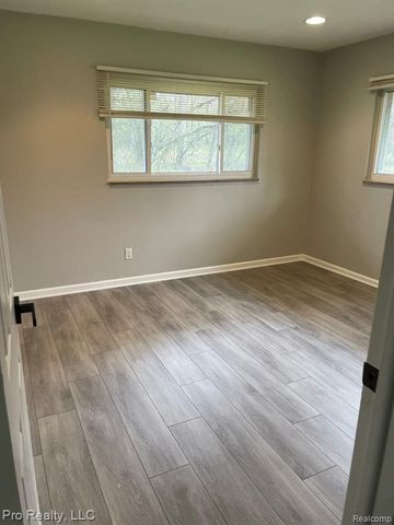 3975 Brookside Drive, Bloomfield Hills, MI 48302