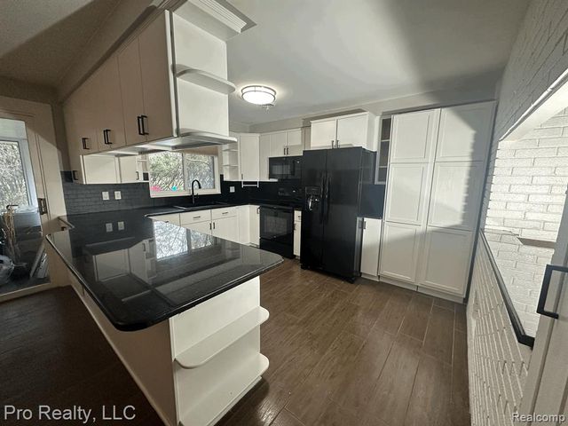 3975 Brookside Drive, Bloomfield Hills, MI 48302