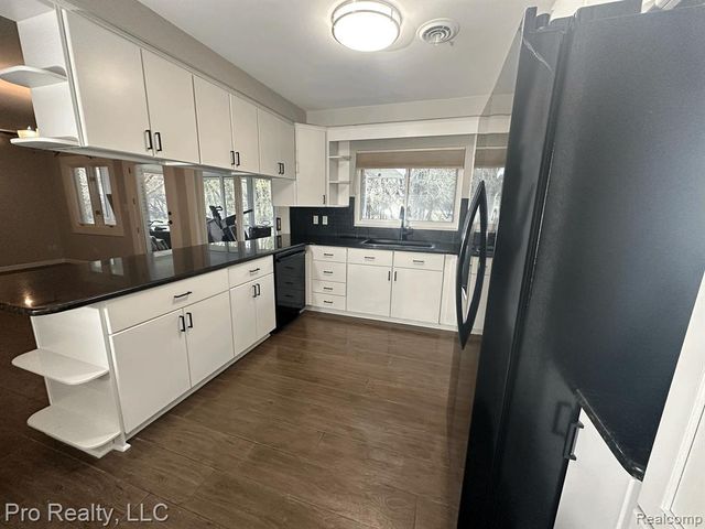 3975 Brookside Drive, Bloomfield Hills, MI 48302