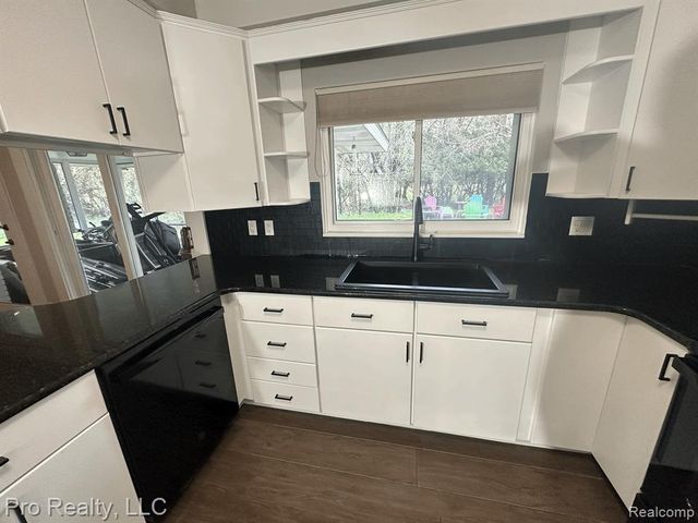3975 Brookside Drive, Bloomfield Hills, MI 48302