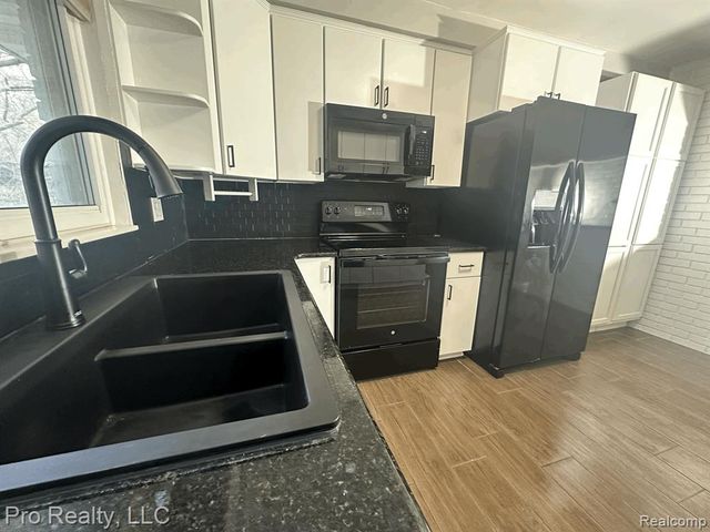 3975 Brookside Drive, Bloomfield Hills, MI 48302