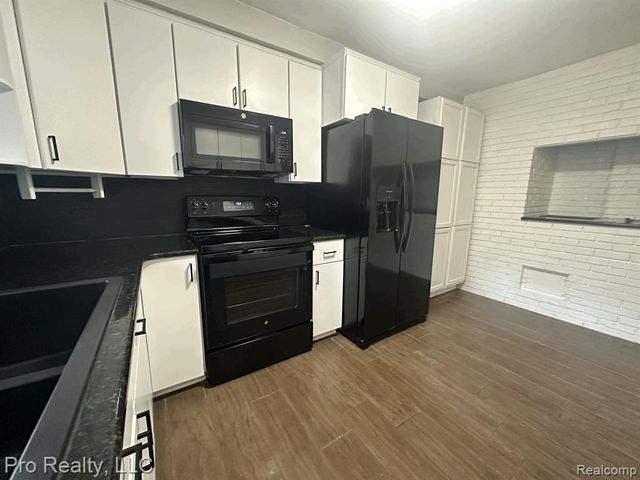 3975 Brookside Drive, Bloomfield Hills, MI 48302