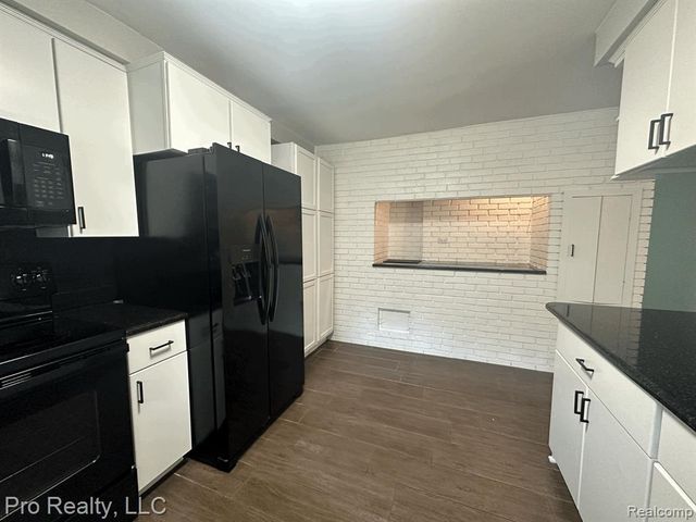 3975 Brookside Drive, Bloomfield Hills, MI 48302
