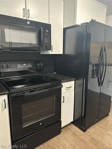 3975 Brookside Drive, Bloomfield Hills, MI 48302