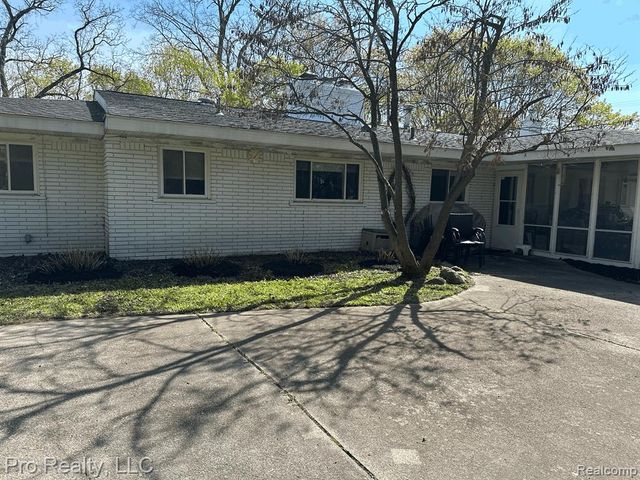 3975 Brookside Drive, Bloomfield Hills, MI 48302
