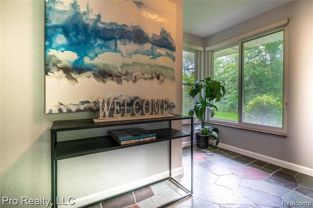 3975 Brookside Drive, Bloomfield Hills, MI 48302