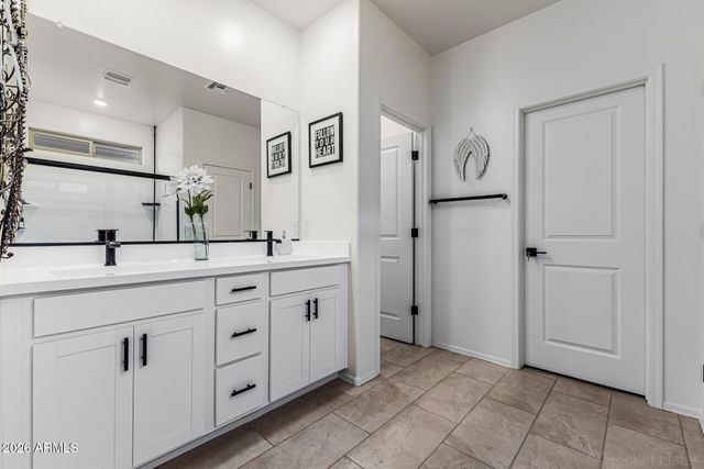 17140 W RUNNING DEER Trail, Surprise, AZ 85387