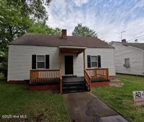 405 Maplewood Avenue, Wilson, NC 27893