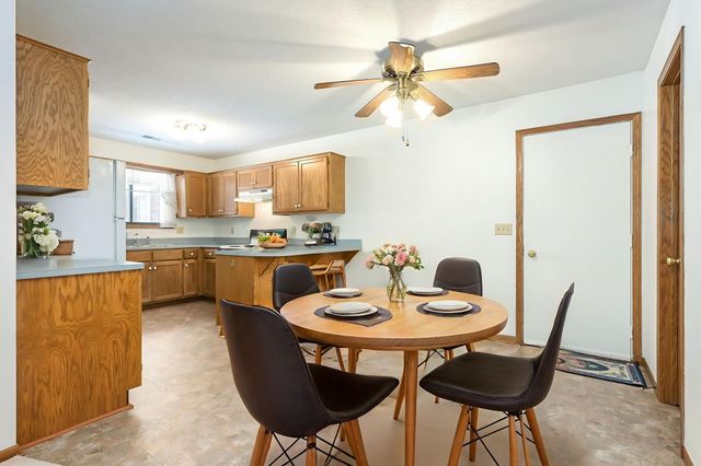 7630 13th Street N, Oakdale, MN 55128