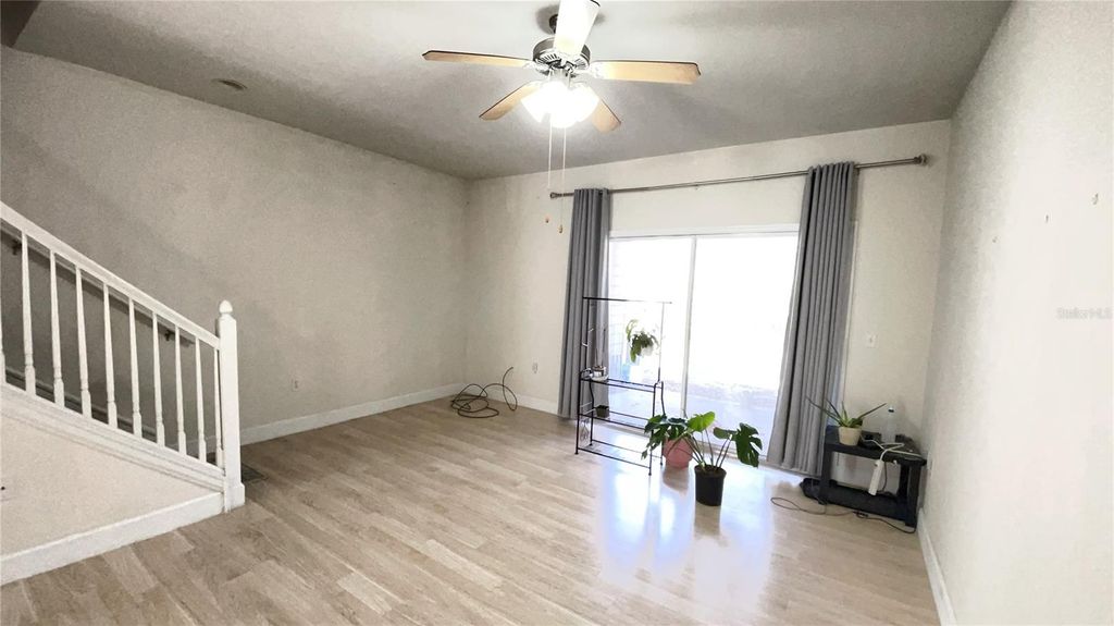 Image 3 of property listing at 859 NW 21ST AVENUE 859, Gainesville, FL 32609