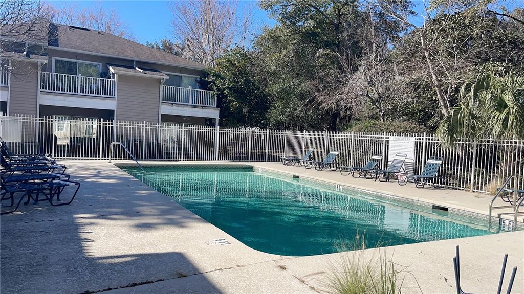 Image 22 of property listing at 859 NW 21ST AVENUE 859, Gainesville, FL 32609