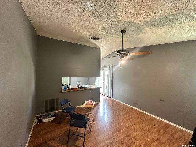 9207 OLD SKY HBR, San Antonio, TX 78242