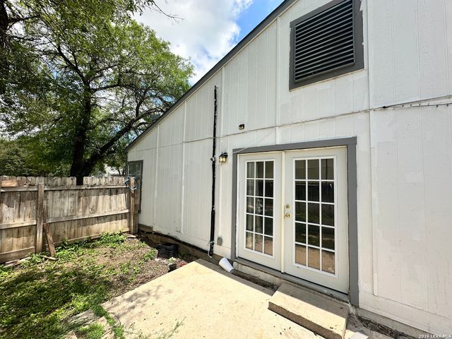 9207 OLD SKY HBR, San Antonio, TX 78242
