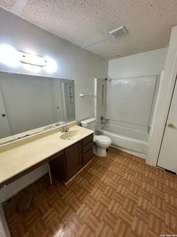 9207 OLD SKY HBR, San Antonio, TX 78242