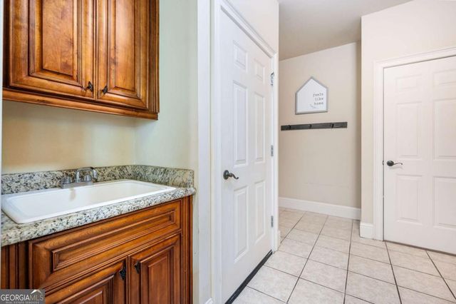 1526 Rocky River Drive, Lawrenceville, GA 30045
