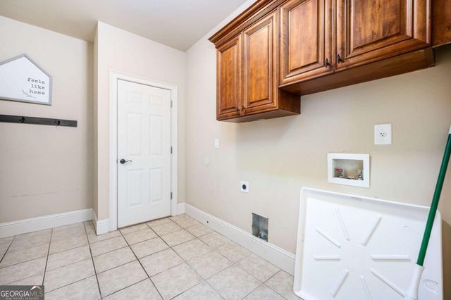 1526 Rocky River Drive, Lawrenceville, GA 30045