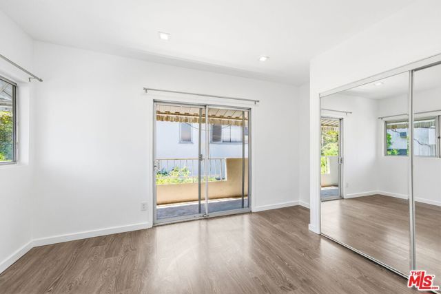 11652 Chenault Street 14, Los Angeles, CA 90049