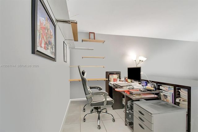 18051 Biscayne Blvd 801, Aventura, FL 33160