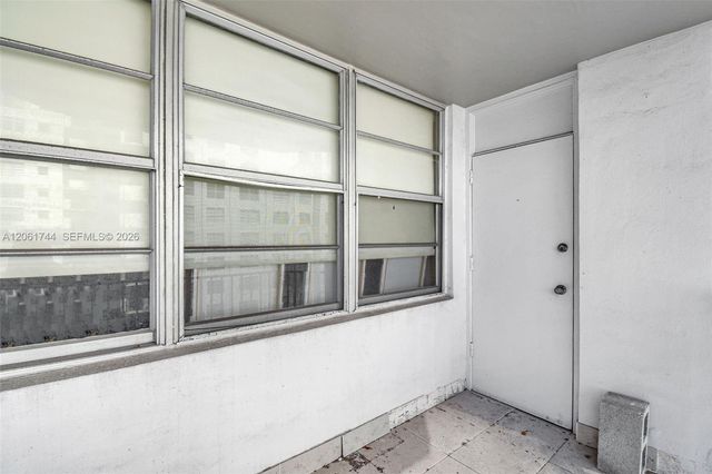 18051 Biscayne Blvd 801, Aventura, FL 33160