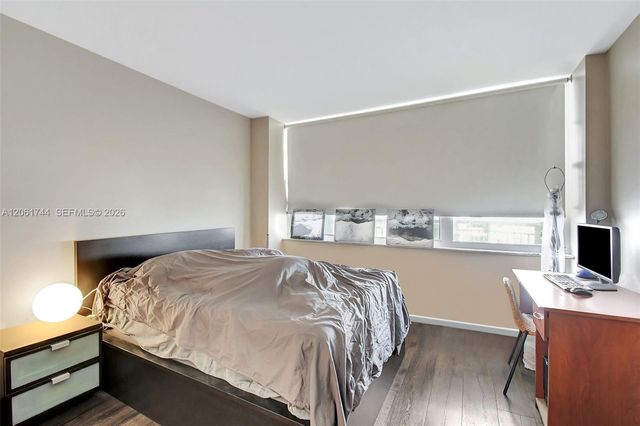 18051 Biscayne Blvd 801, Aventura, FL 33160