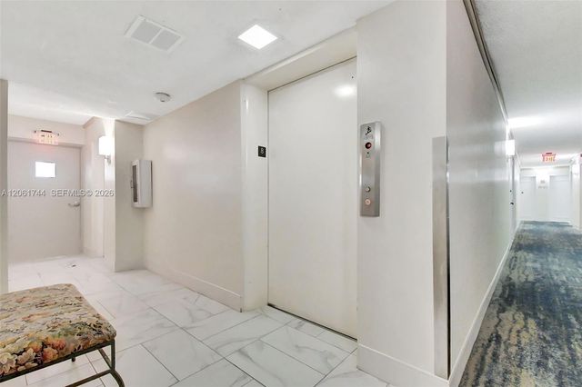 18051 Biscayne Blvd 801, Aventura, FL 33160