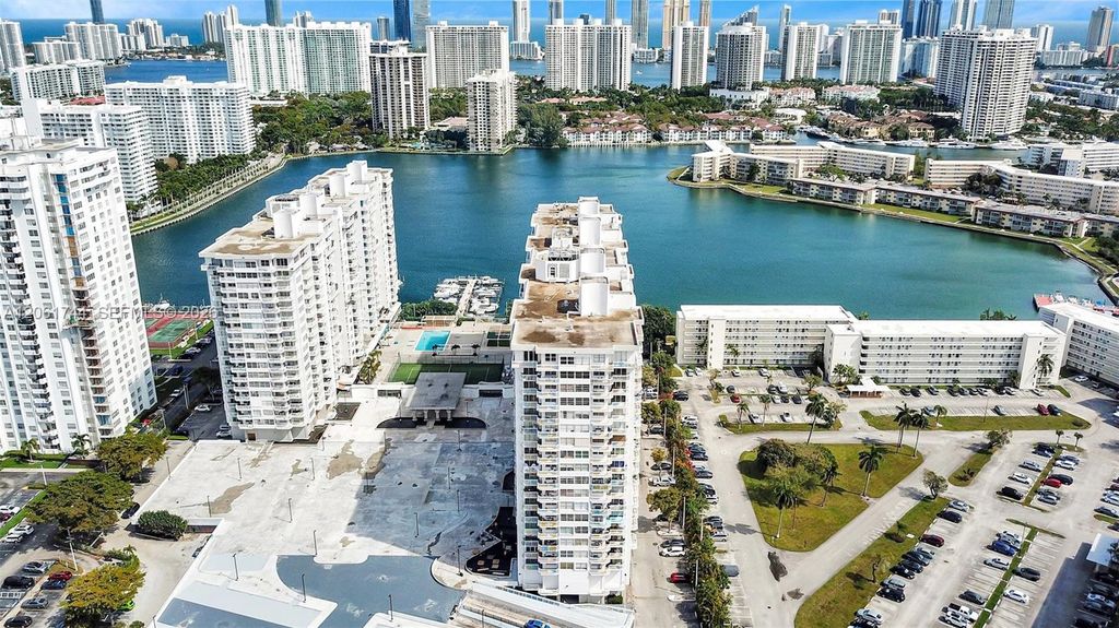18051 Biscayne Blvd 801, Aventura, FL 33160