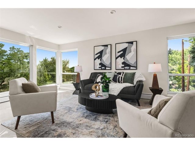 960 S Foothill Dr, Lakewood, CO 80228