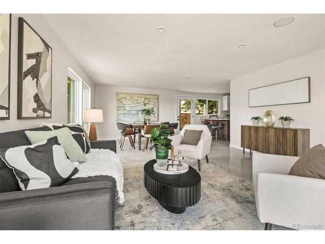 960 S Foothill Dr, Lakewood, CO 80228