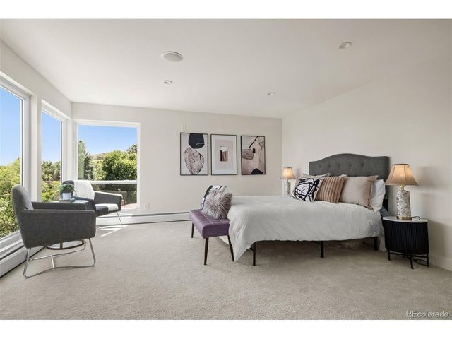 960 S Foothill Dr, Lakewood, CO 80228