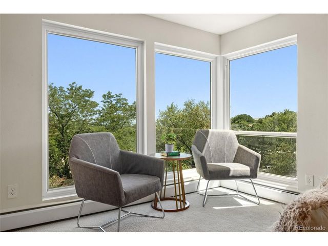 960 S Foothill Dr, Lakewood, CO 80228