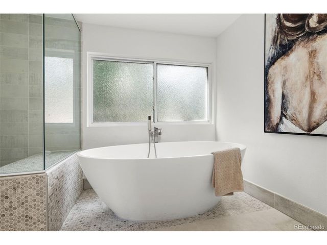960 S Foothill Dr, Lakewood, CO 80228