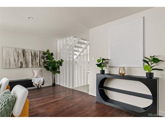 960 S Foothill Dr, Lakewood, CO 80228