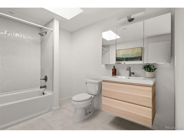 960 S Foothill Dr, Lakewood, CO 80228
