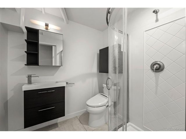 960 S Foothill Dr, Lakewood, CO 80228