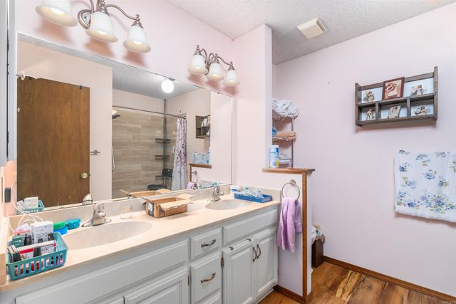 32 La Canada Way, Hot Springs Village, AR 71909