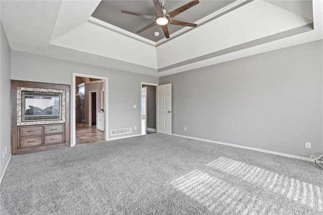 6505 N Spruce Avenue, Kansas City, MO 64119