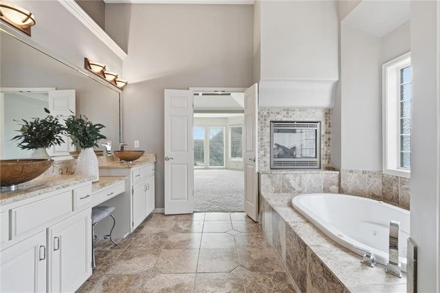 6505 N Spruce Avenue, Kansas City, MO 64119