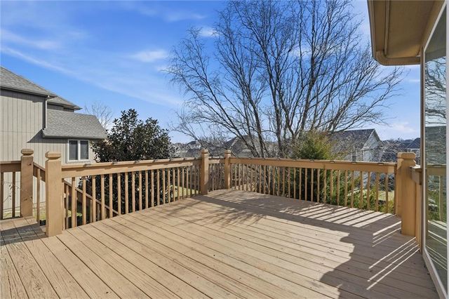 6505 N Spruce Avenue, Kansas City, MO 64119