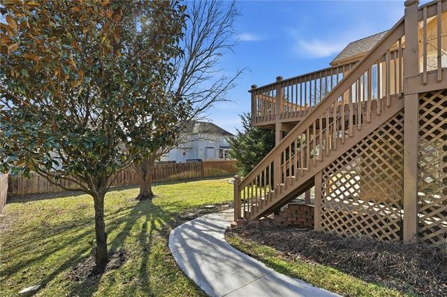 6505 N Spruce Avenue, Kansas City, MO 64119