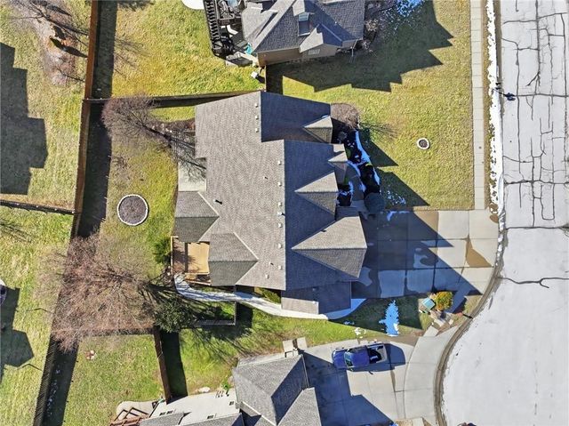 6505 N Spruce Avenue, Kansas City, MO 64119