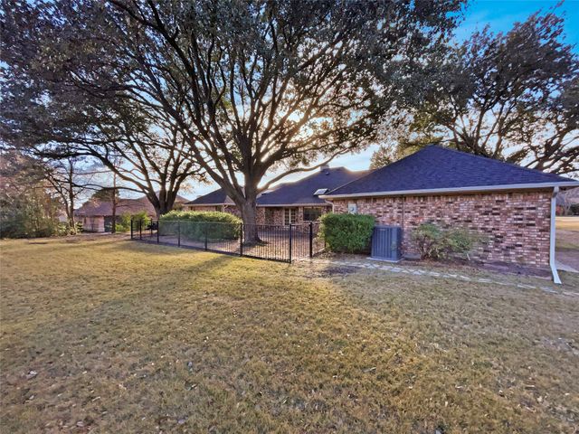 29 Santa Monica Circle, Wylie, TX 75098