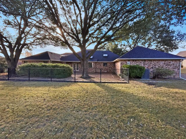 29 Santa Monica Circle, Wylie, TX 75098