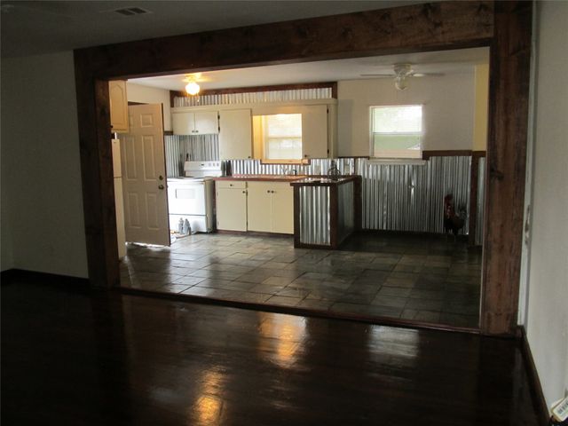 610 Jefferson Avenue, Princeton, TX 75407